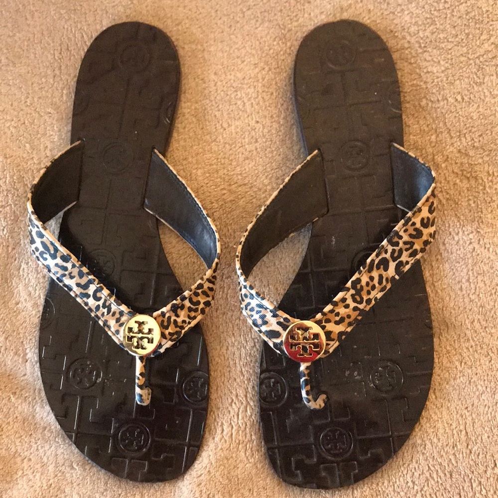 Tory Burch leopard thongs